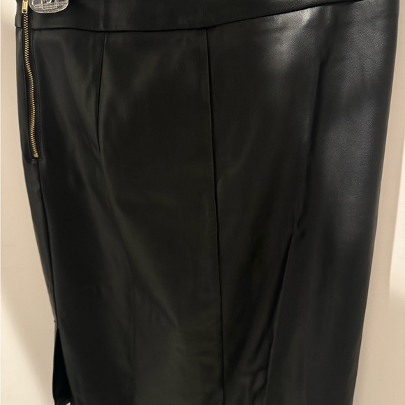 Guess Leather Skirt - Picture 2 of 3